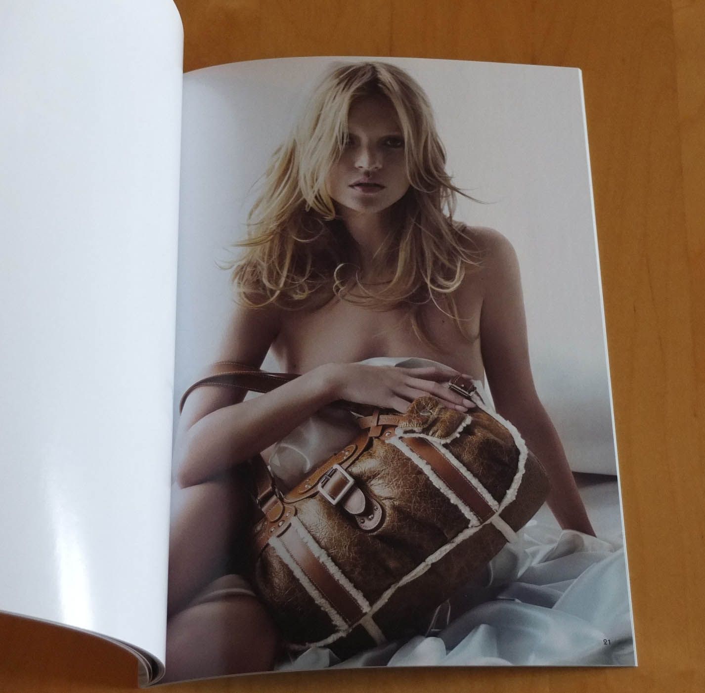 Handbag catalog Fall 2006 38pgs KATE MOSS + Euro List price VERY RARE