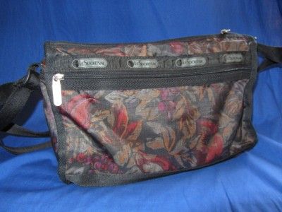 Le Sport Sac Adjustable Strap Shoulder Bag w/ Lots of Pockets Black