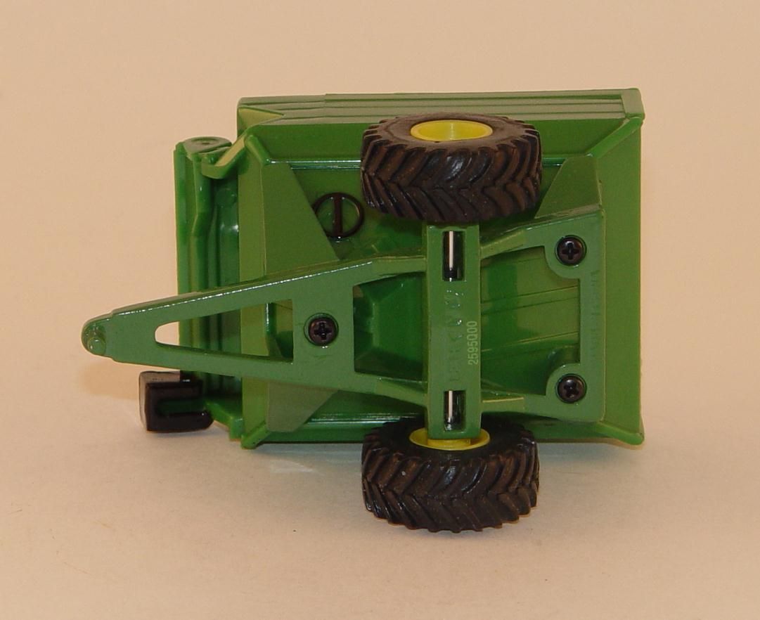 Ertl John Deere Farm Grain Trailer