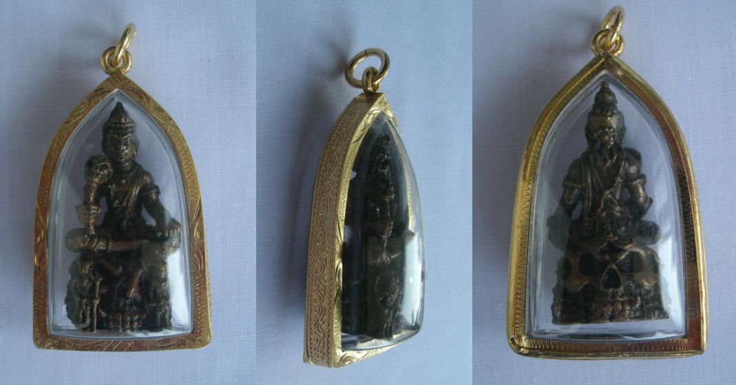 Skull Amulet from The Monk Luang POH Lunn Blessed by 59 Monks