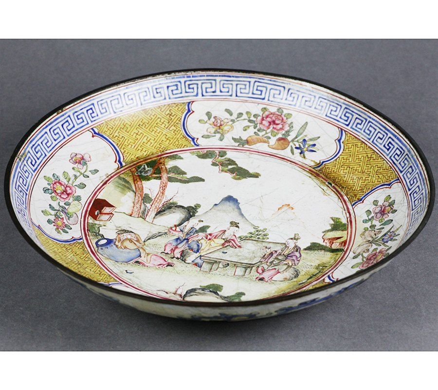 RARE Antique Chinese Enamel Figural Scene Dish Qianlong 18th C