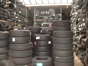 225/70 R15c 112/110N LT   Runderneuert EU 225/70 R15 C   112