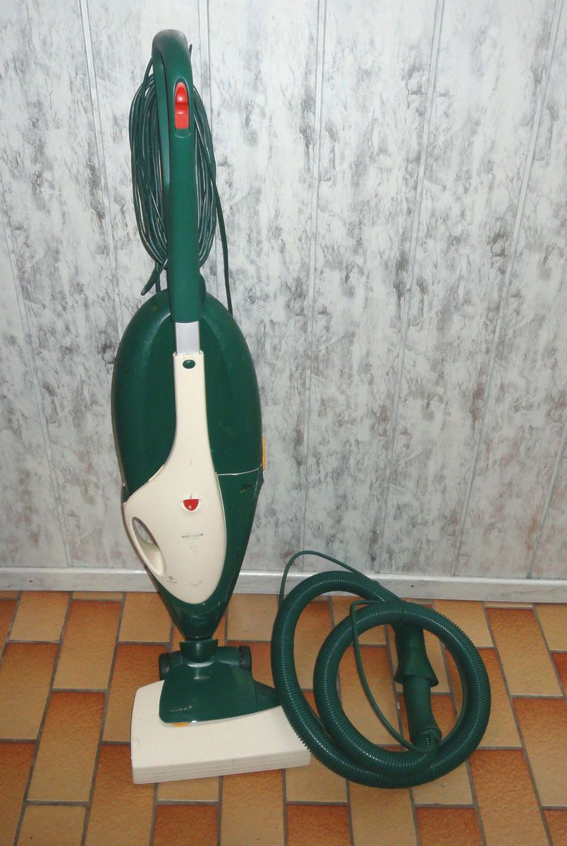 Staubsauger Vorwerk Kobold 136 mit Teppichbürste 351