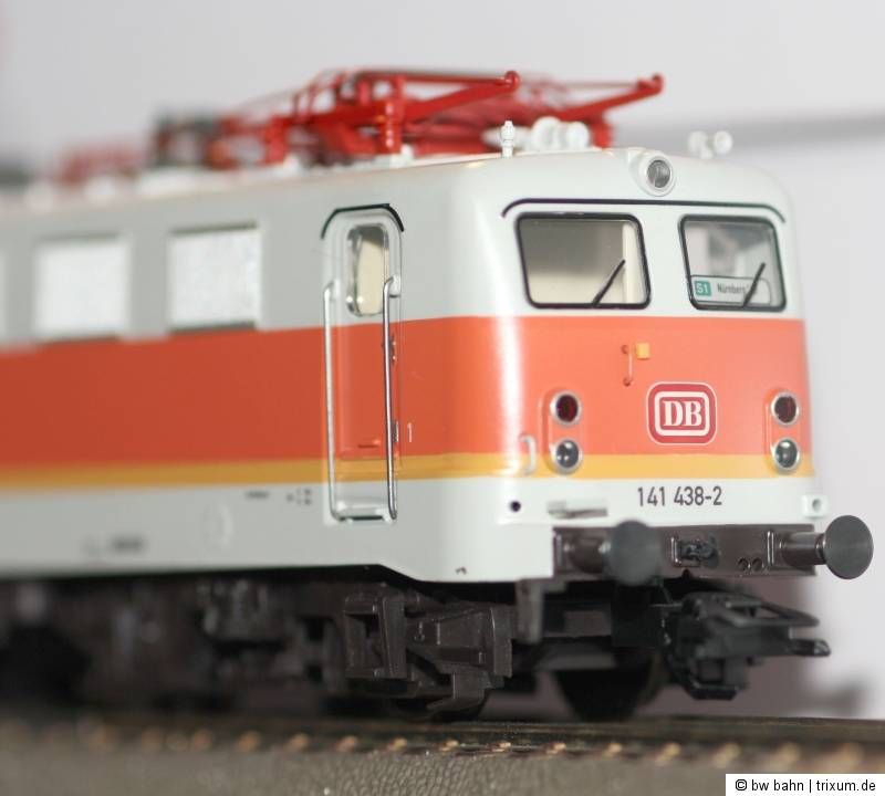 Trix H0 22170 E Lok BR 141 der DB mit DCC Sound