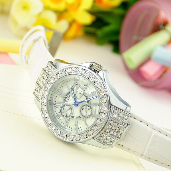 Golden Rare Elegant White Crystal Diamond Quartz Women Unisex Analog