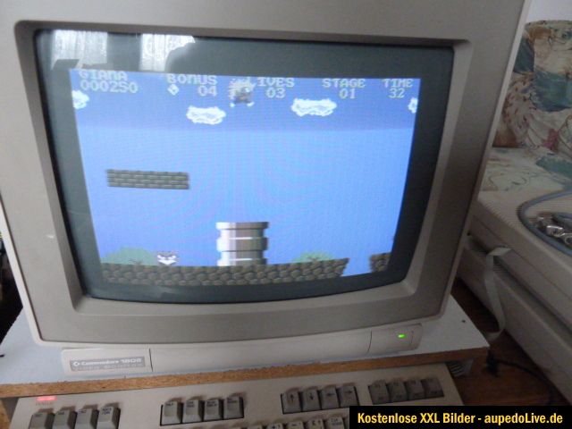 COMMODORE 128 C128, 2x Floppy 1571, Monitor 1802, TV Tuner Personal