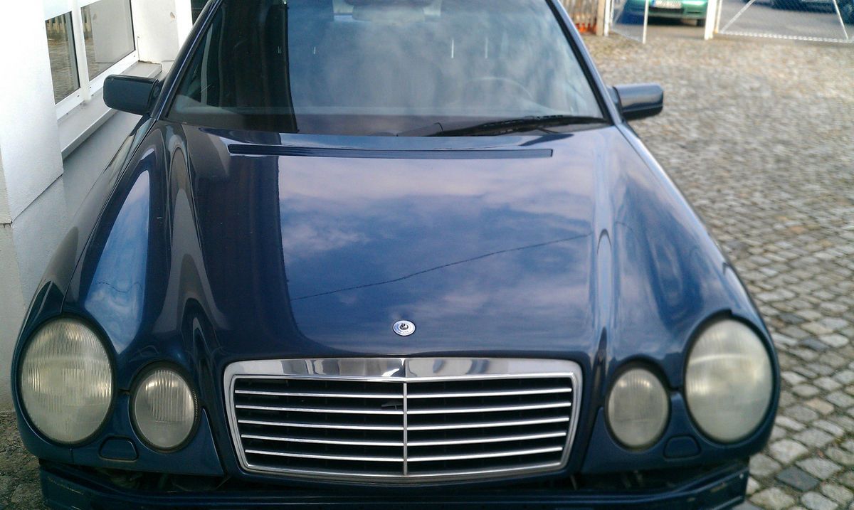 Mercedes E Klasse W210 Motorhaube Blau met. (Farbcode 366)