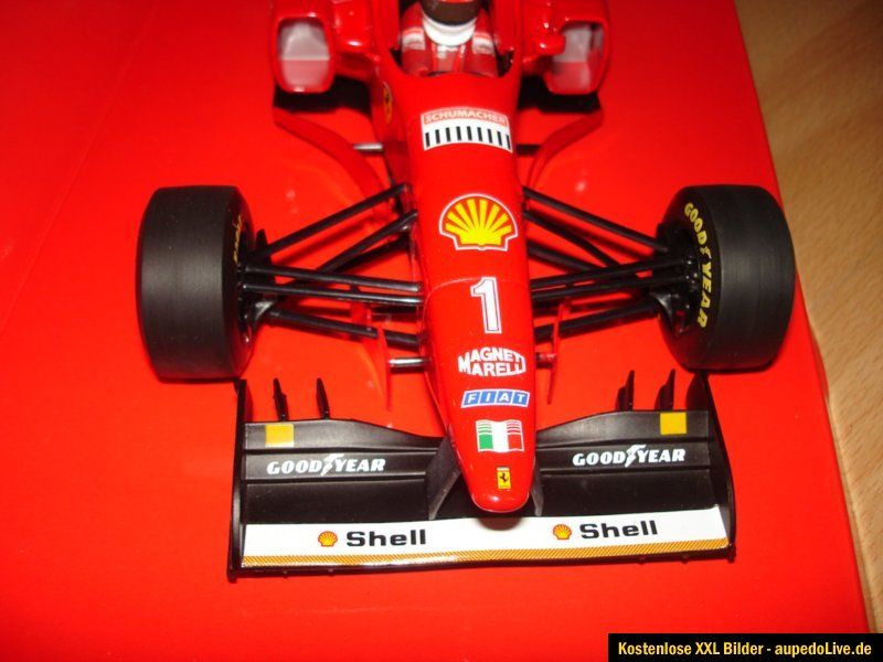 Formel 1 Ferrari F310/2 Highnose M.Schumacher 1/18+OVP