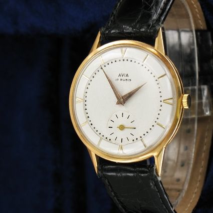 AVIA Dresswatch Vintage Herrenuhr in 18 Karat Gold schweizer