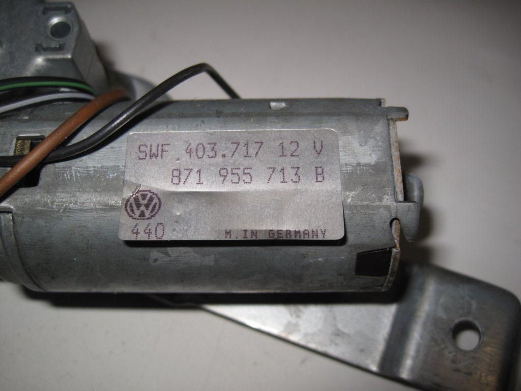 Wischermotor hinten Teile Nr. SWF 403.717 12V und 871955713B   von