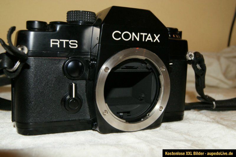 CONTAX RTS + CARL ZEISS PLANAR 1,7 / 50 