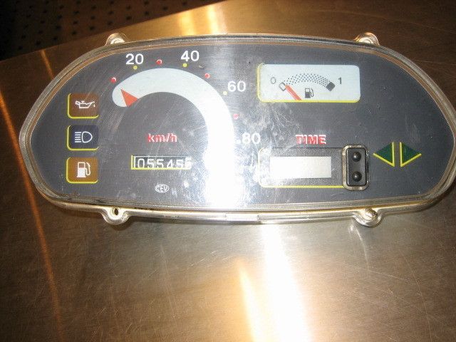 Piaggio TPH 50 TEC1T Tachometer 5.545 KM