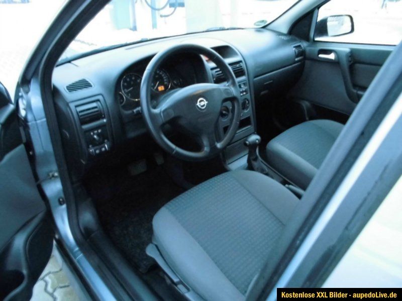 Opel Astra Automatik, Klima, Alarmanlage, PDC, TÜV und AU NEU