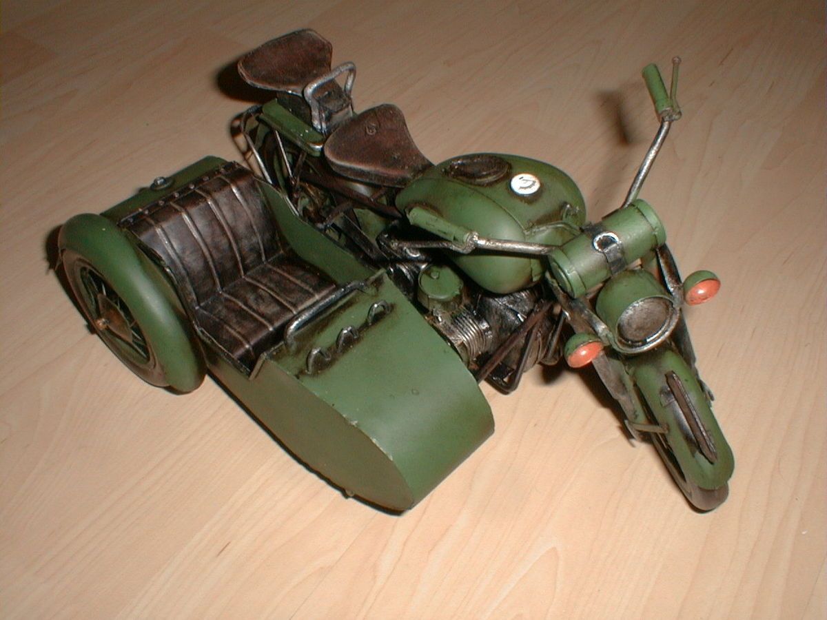 Blechmotorrad Nostalgie Zuendapp KS 601 Gruener Elefant grosses Modell