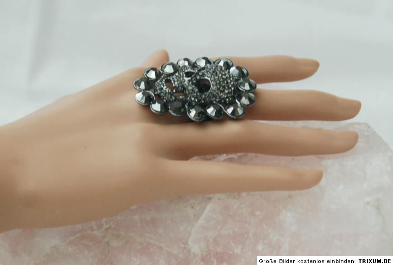 NEU XXL Ring Skull Totenkopf Strass schwarz regenbogen uni Größe ca