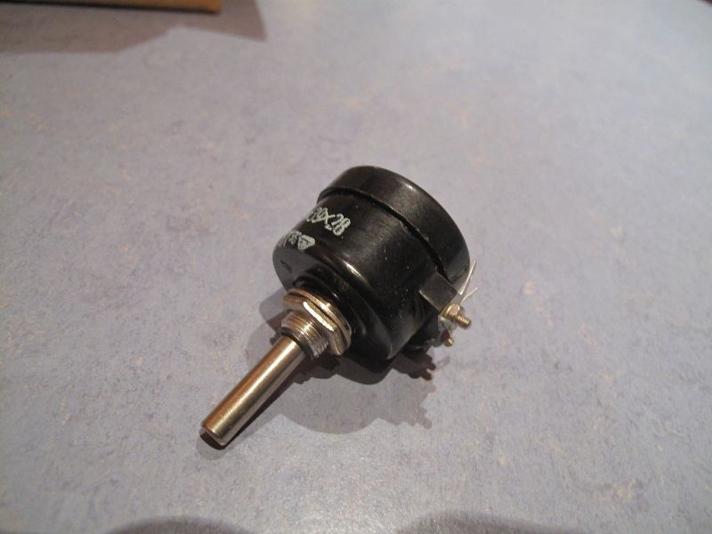 Präzisions Hochlastpotentiometer 36 Stück 100Ohm max. 15W