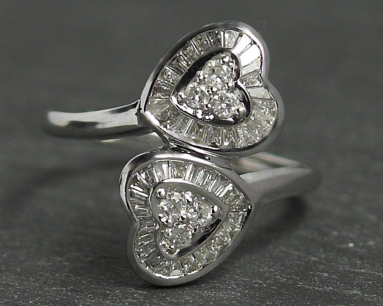 wunderschöner ♥ Diamantring mit 0,75ct; insgesamt 50 Diamanten