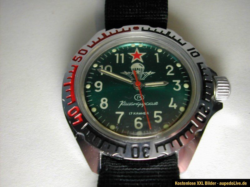 VOSTOK Komandirskie Taucheruhr Fallschirmjäger grün Made in Russia