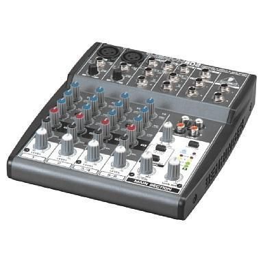 Behringer XENYX 802 Mixer, Xenyx Preamps , Mischpult .