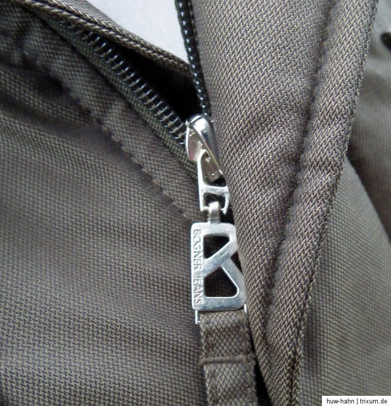 BOGNER sportliche Herrenjacke Gr. 46, Steppfutter, versteckte Kapuze