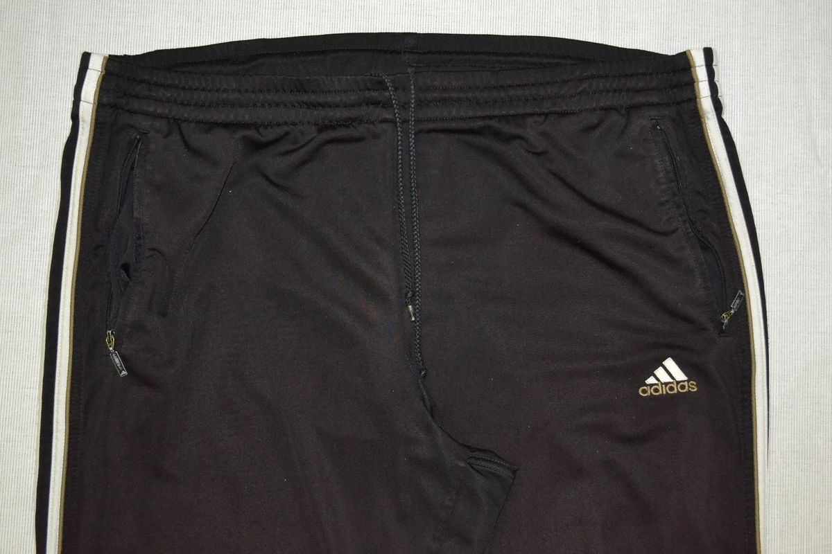  Shorts Sportshose Freizeit Trainingshose Schwarz Weiss GR 7 M 921