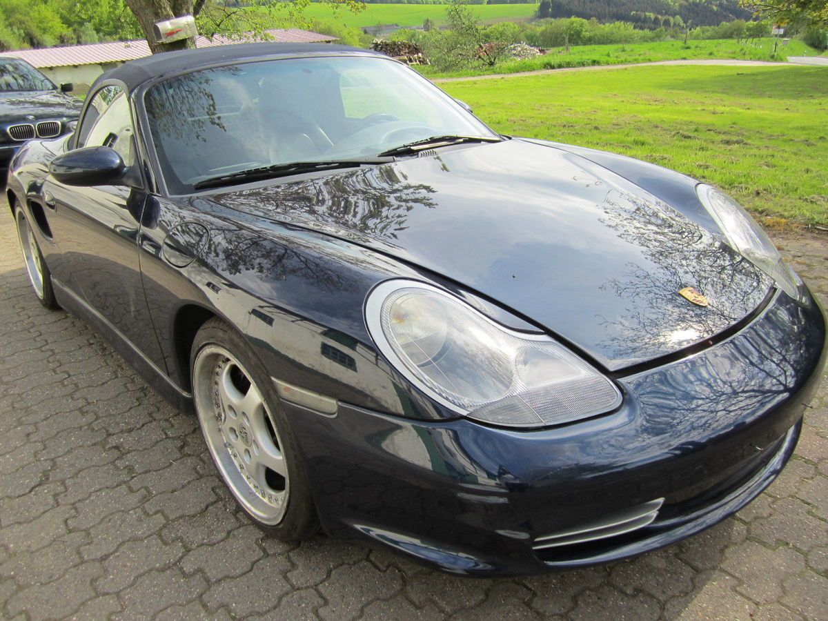 PORSCHE Boxster 986 2,5L / 2,7L   Unfallfrei   ohne Motor