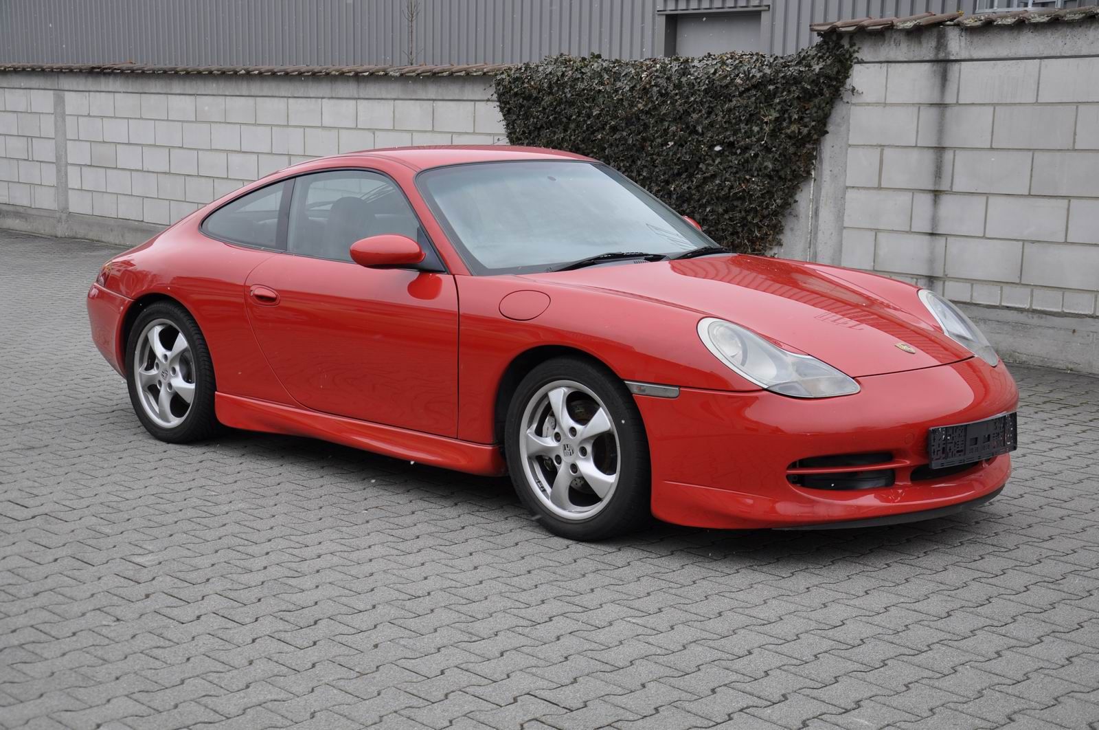 911 Porsche 996 Carrera 4 Tiptronic RHD mit 89.000 miles